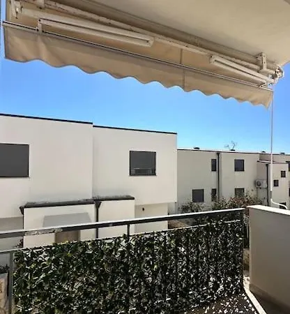 Cozy - White Rocks Drymades Appartement Gjilek
